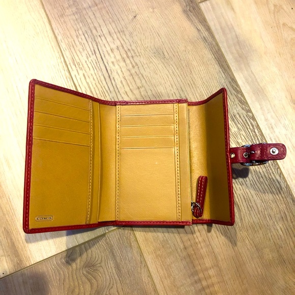 Coach Wallet in Red - Picture 3 of 3